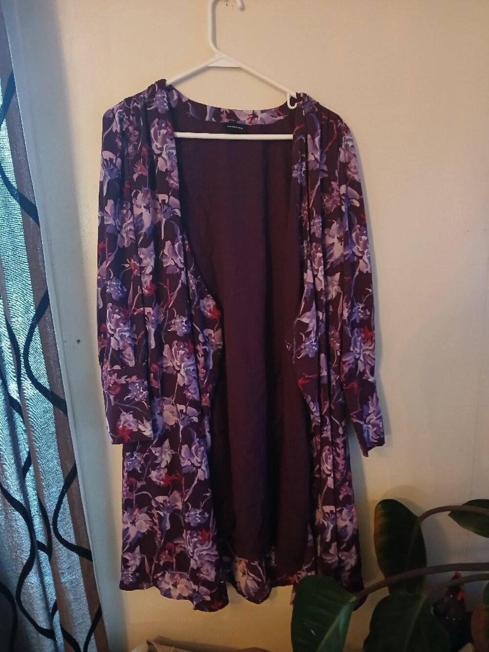 Who what wear women's burgundy pink and lavender floral shirt jacket Size XS